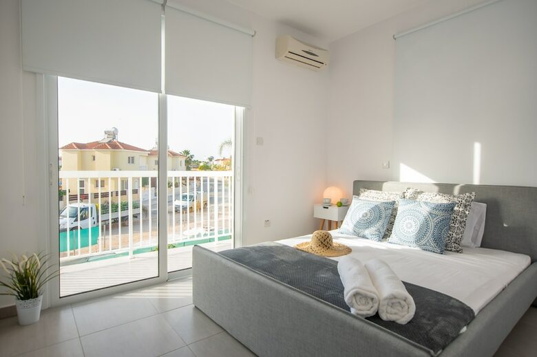 Sea Front Villa Dagi - Gorgona Complex