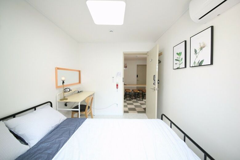 Hostal Zibro H Guesthouse - Hostel