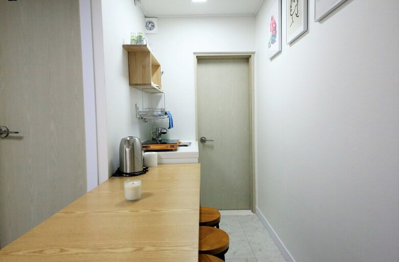 Hostal Zibro H Guesthouse - Hostel