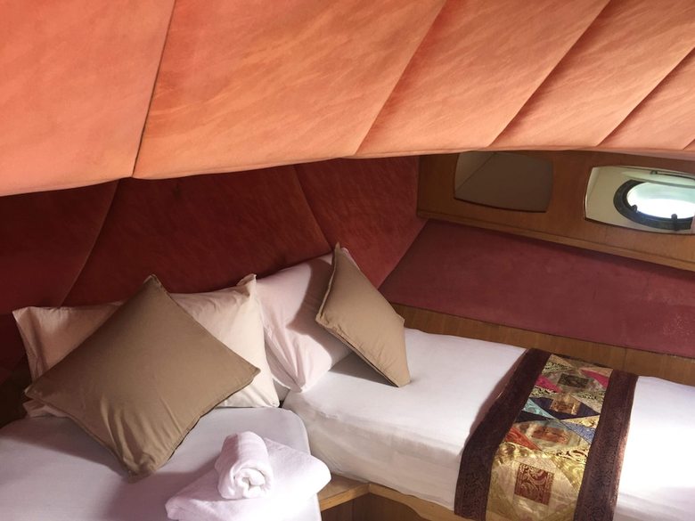 Bed & Breakfast Dream House Boat