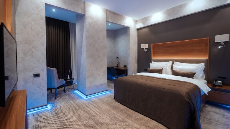 Midtown Hotel