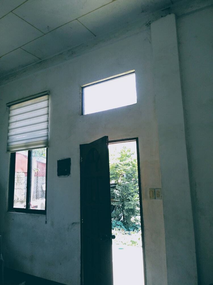 Hotel T And B Room Rental