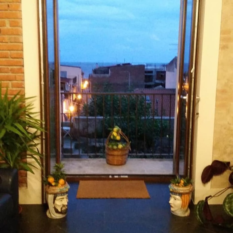 Castello D'alcontres B&B