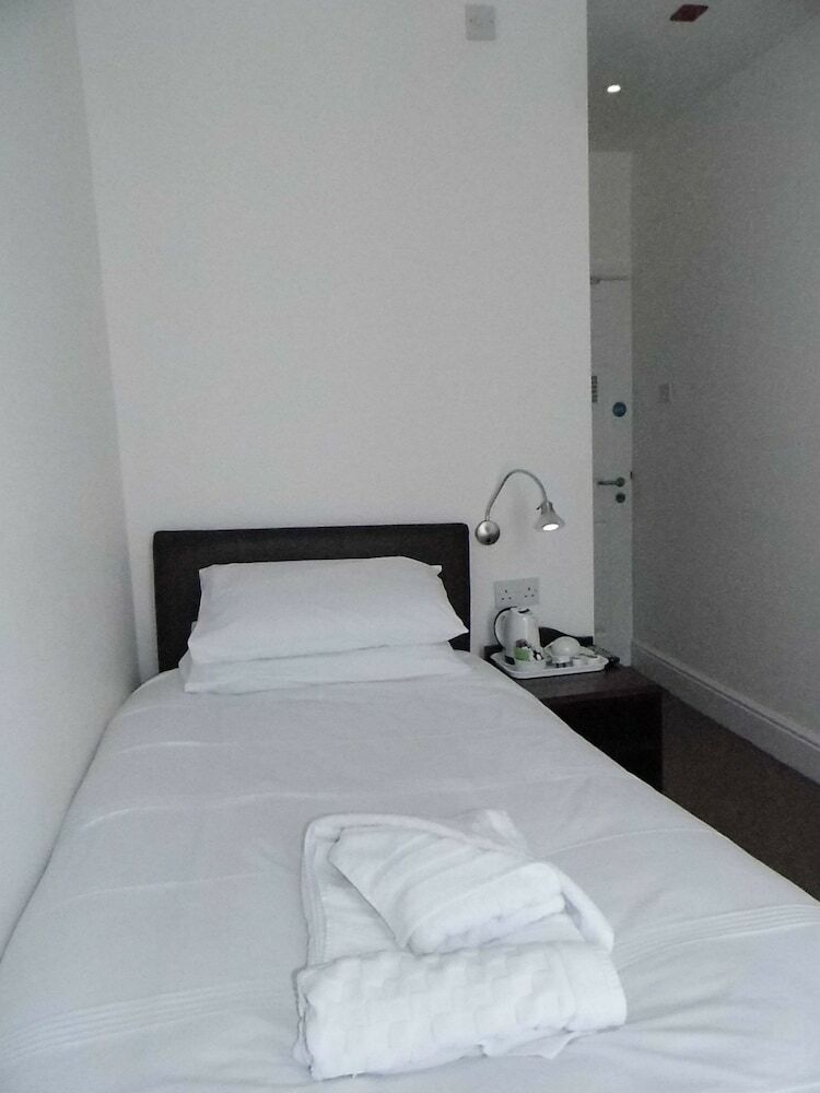 Bed & Breakfast The Kerswell Hotel