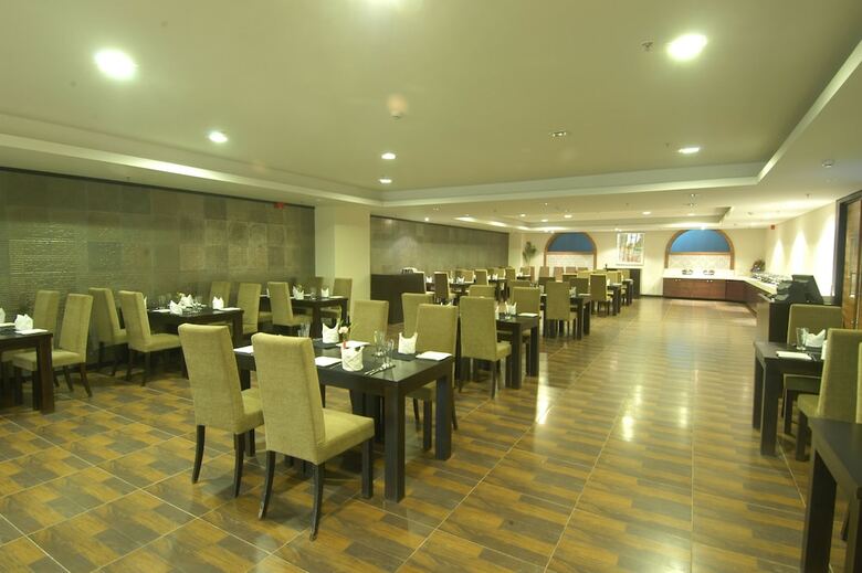 Hotel Mapple Emerald