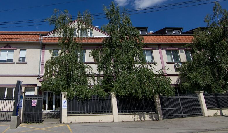 Hotel F Apartments