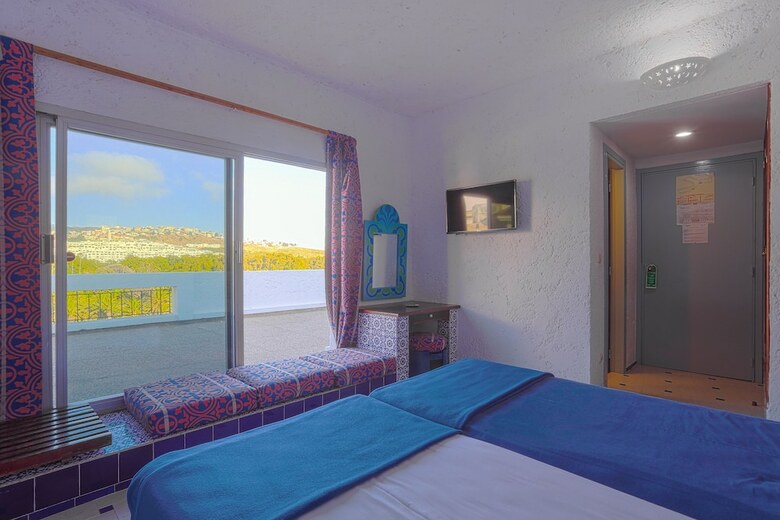 Umh Tarik Hotel