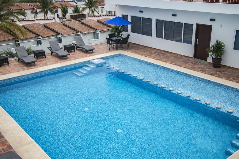 Hotel Grand Paramar - Beachfront