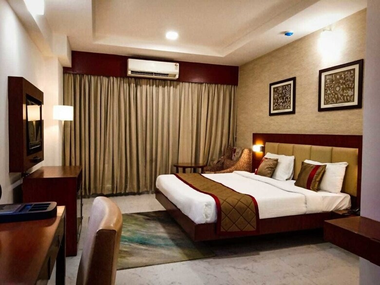 Hotel Siesta Navi Mumbai