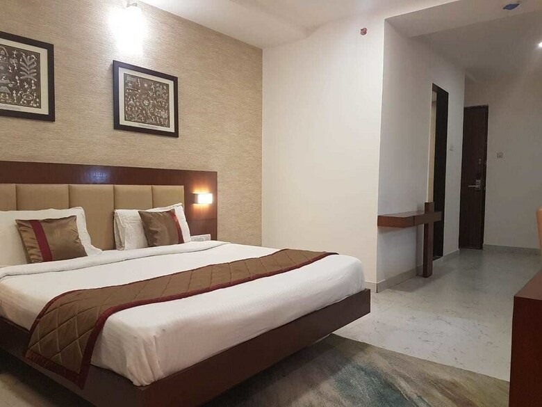 Hotel Siesta Navi Mumbai