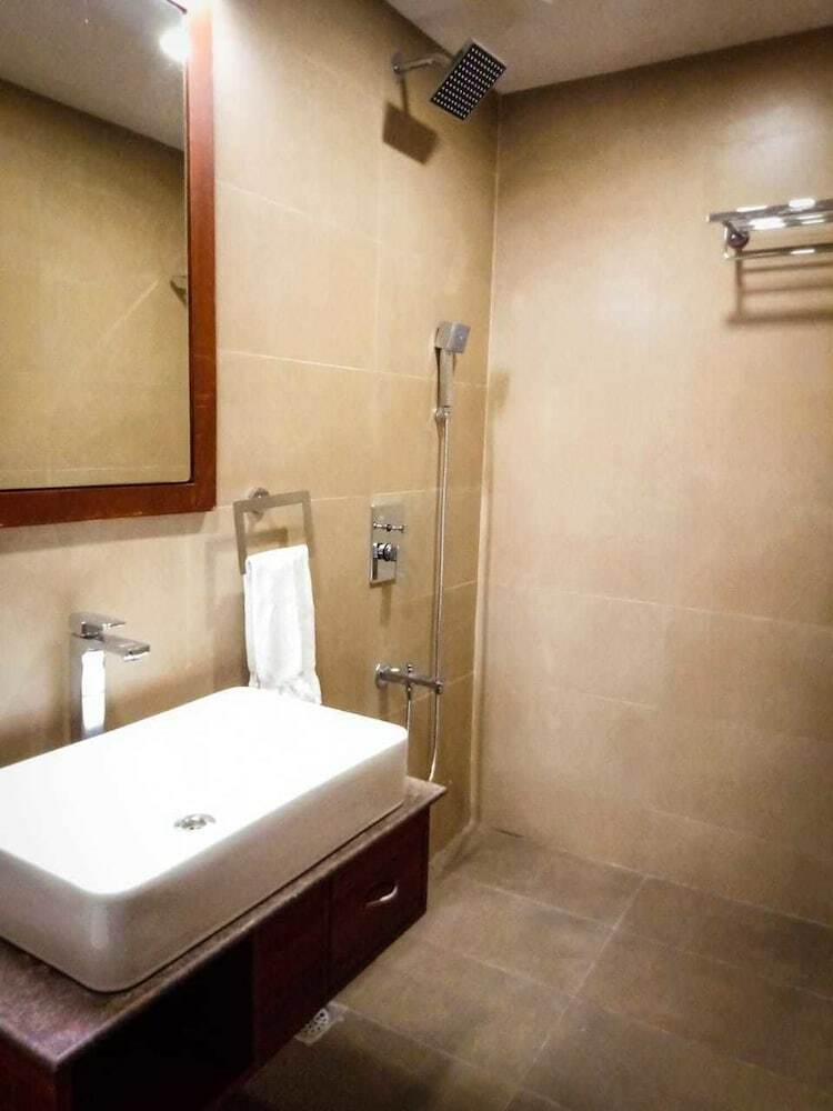 Hotel Siesta Navi Mumbai