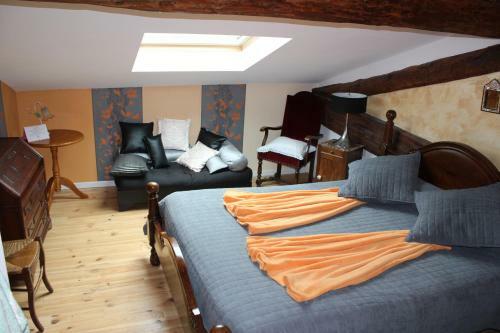 Hostal L'oustal De L'annetta Chambres Et Tables D'h�tes