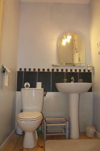 Hostal L'oustal De L'annetta Chambres Et Tables D'h�tes