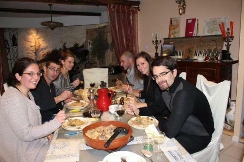 Hostal L'oustal De L'annetta Chambres Et Tables D'h�tes
