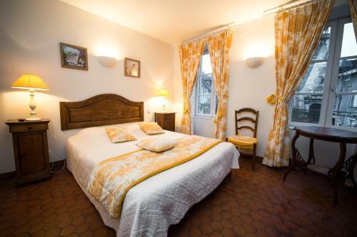 Hotel De La Halle