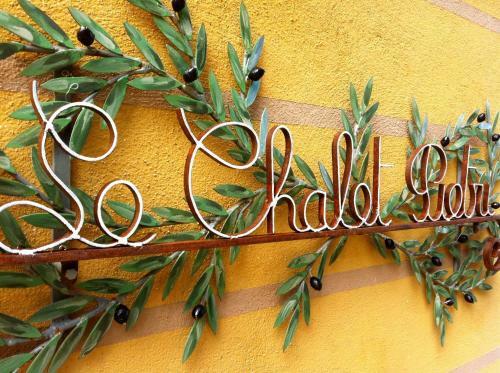 Hostal G�te Du Chalet Pietri