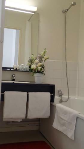 Hotel H�tel Saint Laurent