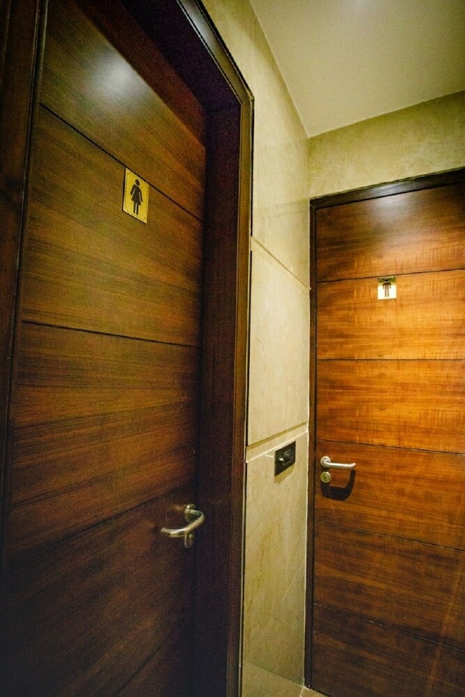 Hotel Ten Square