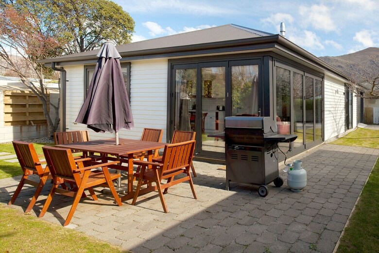 Pembroke Accommodation