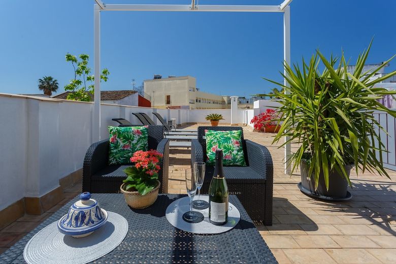 San Lucas Palace Surthy Apartments