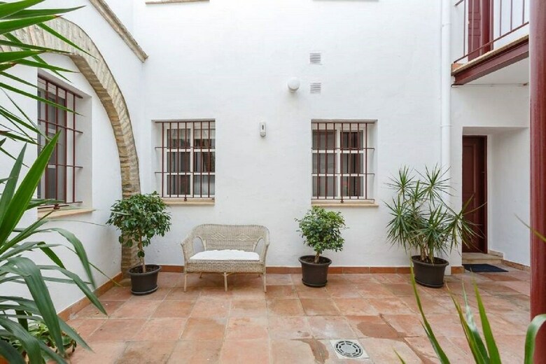 San Lucas Palace Surthy Apartments