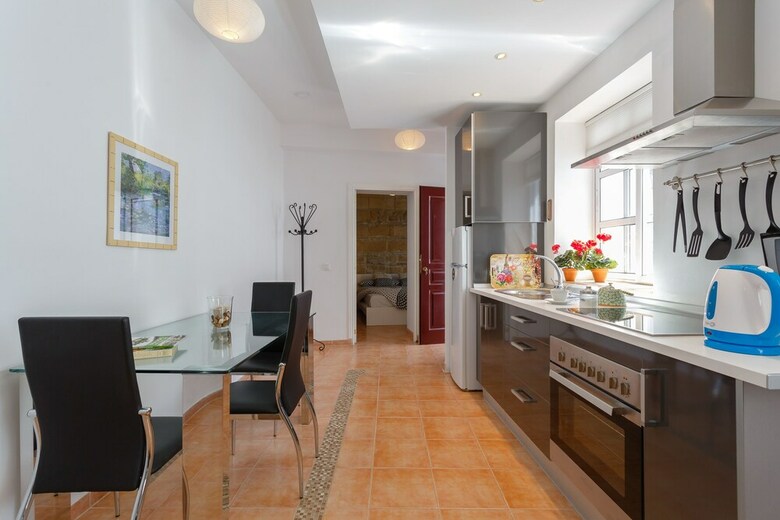 San Lucas Palace Surthy Apartments