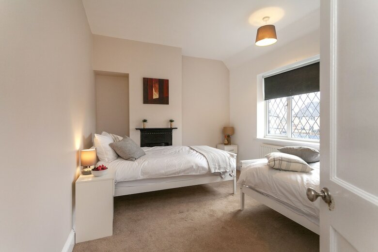 Apartamentos Astley 3 Bedroom House