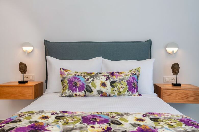 Hotel Harmony Suites