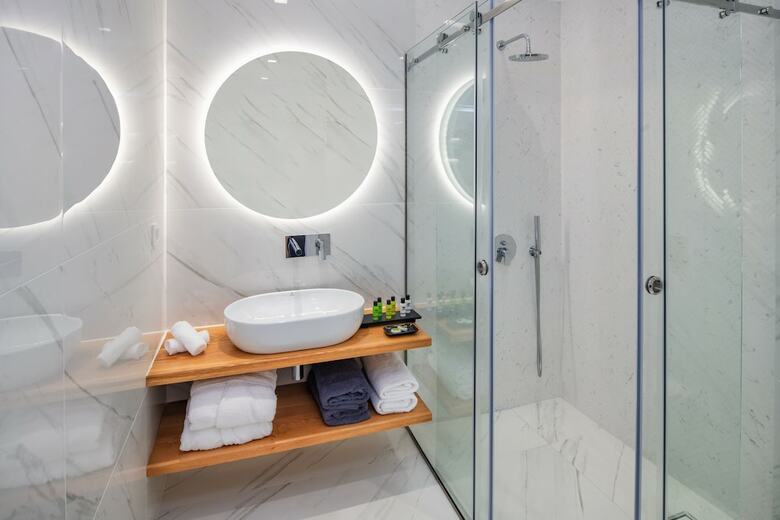 Hotel Harmony Suites