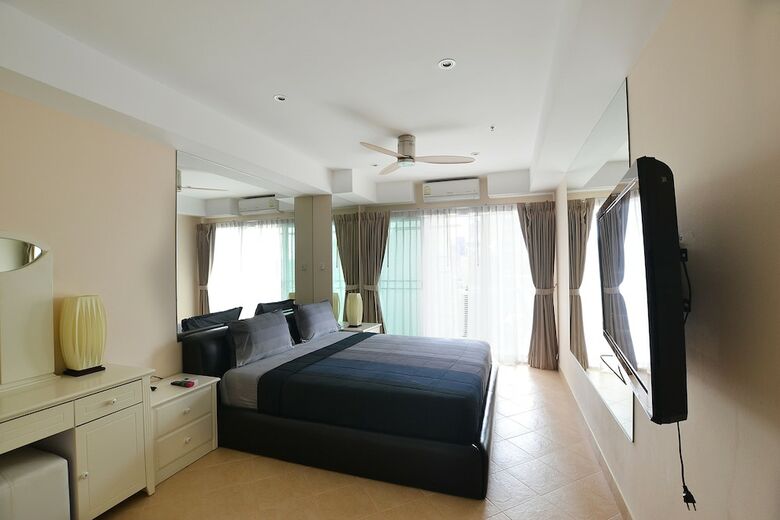 Blue Ocean Suite
