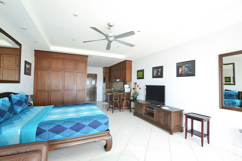 Blue Ocean Suite