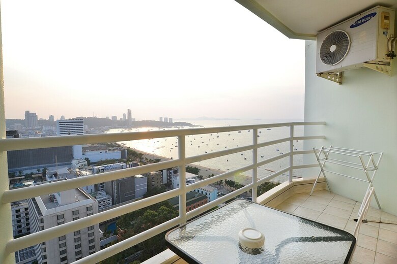 Blue Ocean Suite