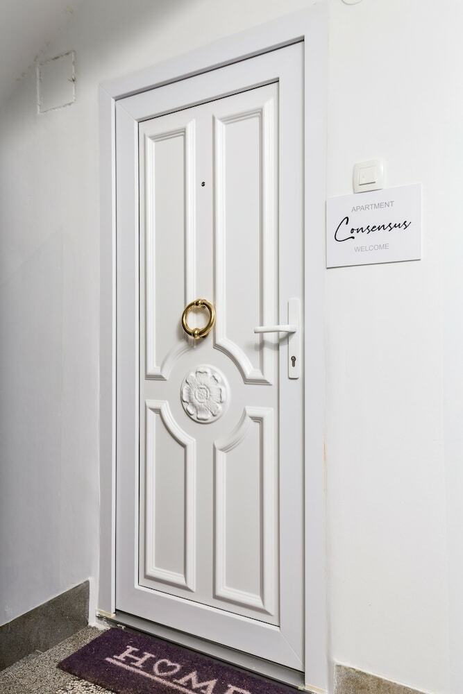 Apartment Consensus