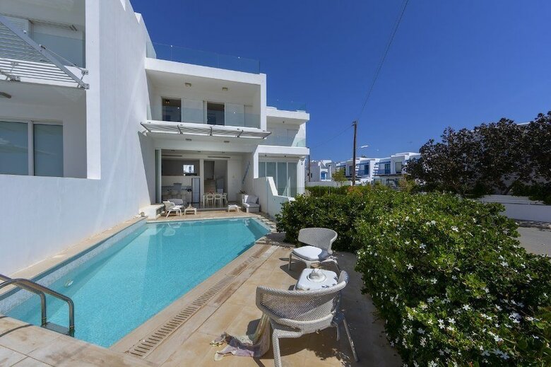 Protaras Seafront Villa Kalena