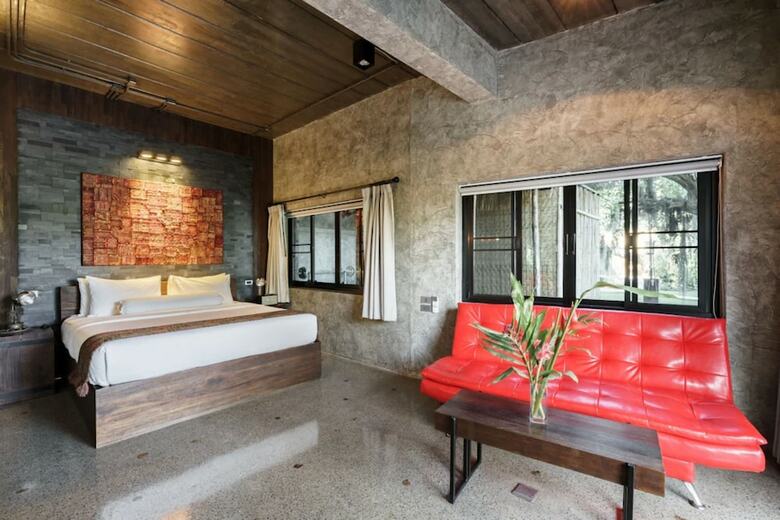 Riverside Luxury Pool Villa 88 Place