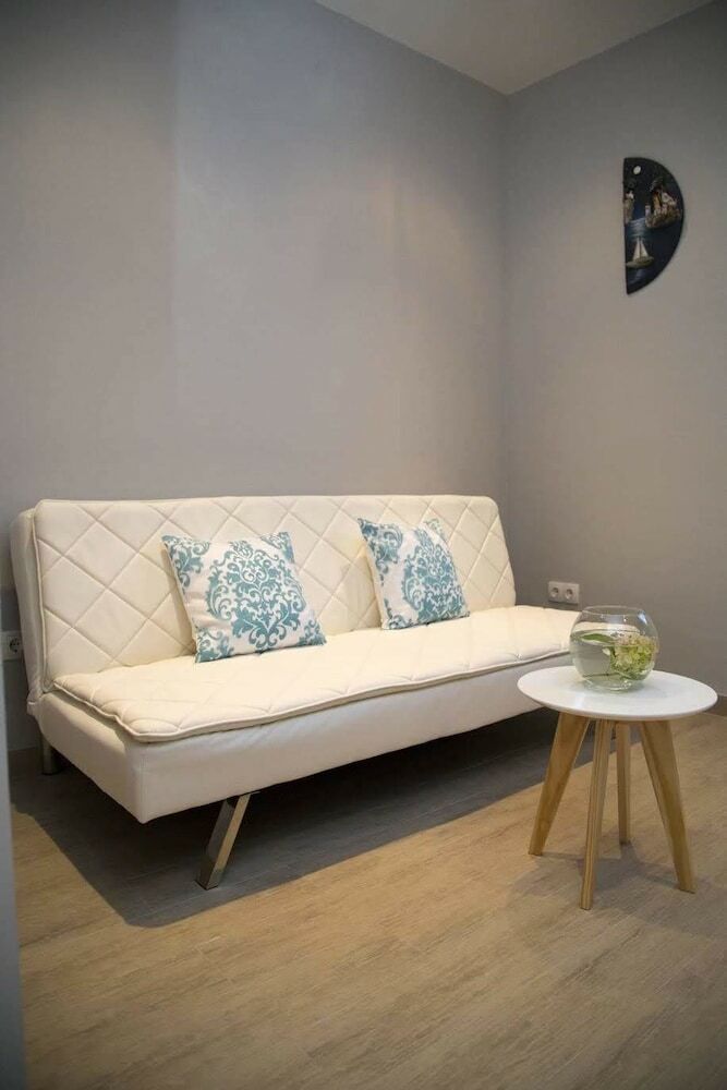 Studio Apartment With Garden
