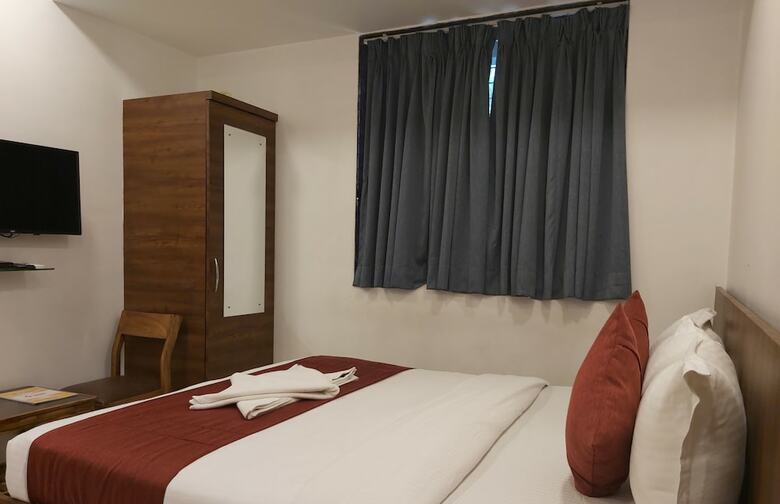 Hotel Sunrise Residency