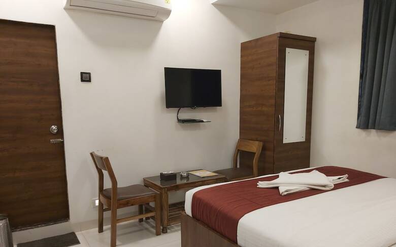 Hotel Sunrise Residency