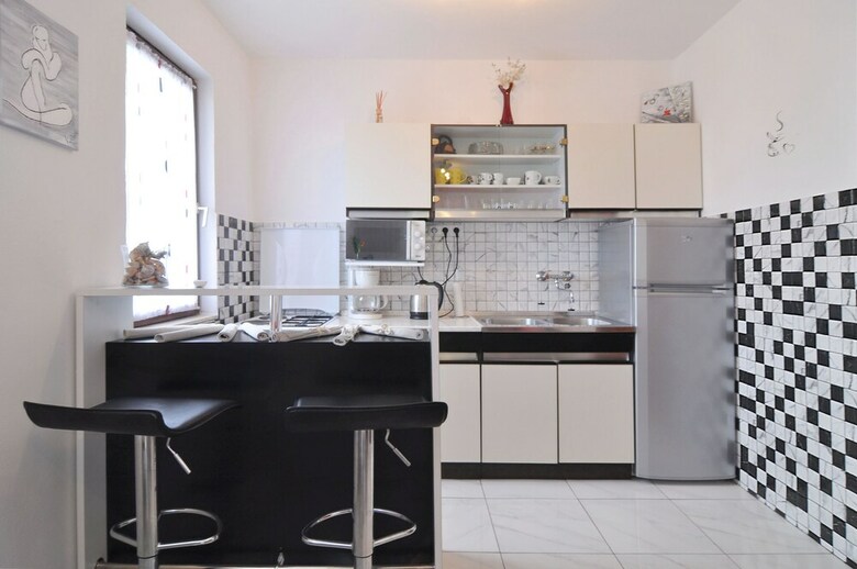 Holiday Apartment Near Beach