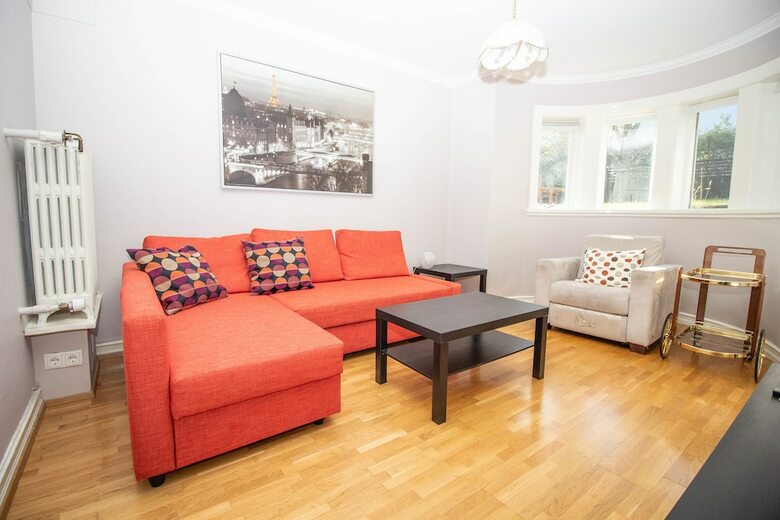 Seafarer Court - Warm And Cozy Apartment