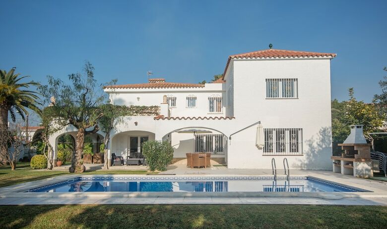 Villa 50m From The Beach In Cambrils Th 11
