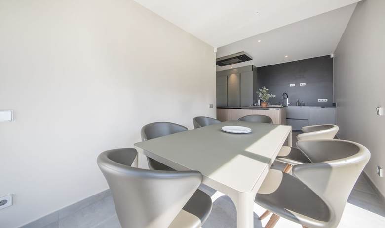 Exclusive Tamarit Villa Th 85
