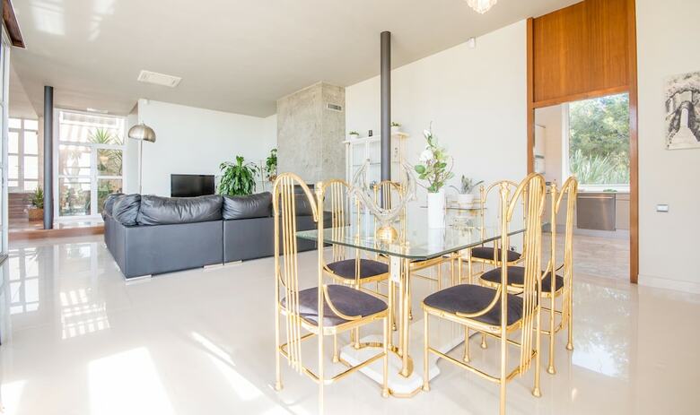 Luxury Beachfront Villa In Tarragona Th 63
