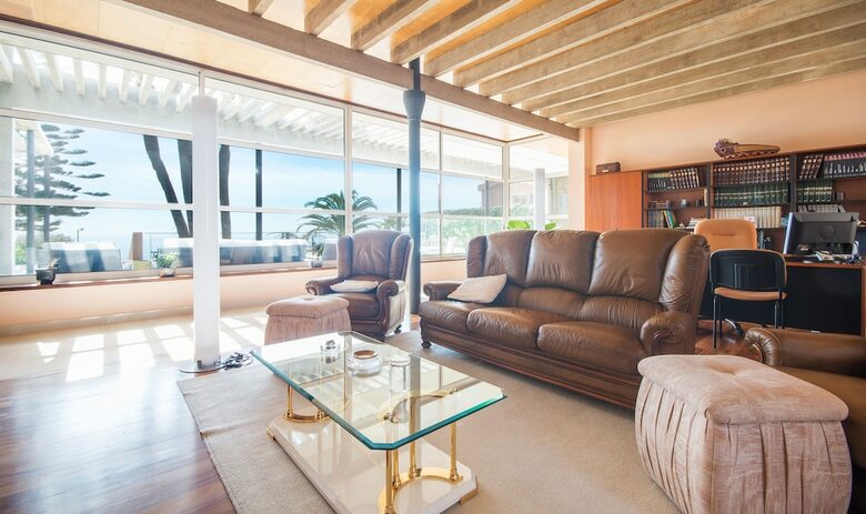 Luxury Beachfront Villa In Tarragona Th 63