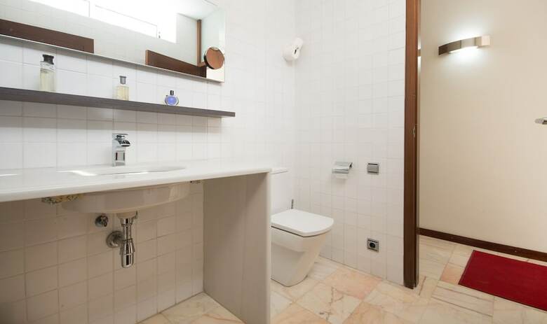 Luxury Beachfront Villa In Tarragona Th 63