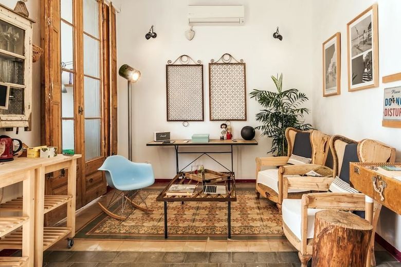 Bed & Breakfast Factory Suites Barcelona