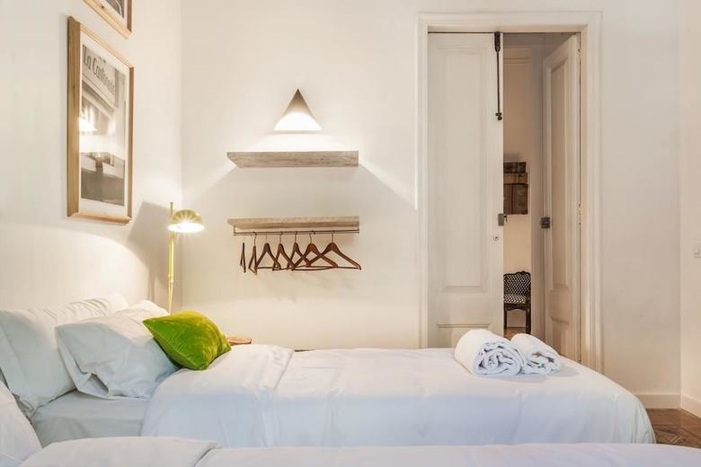 Bed & Breakfast Factory Suites Barcelona