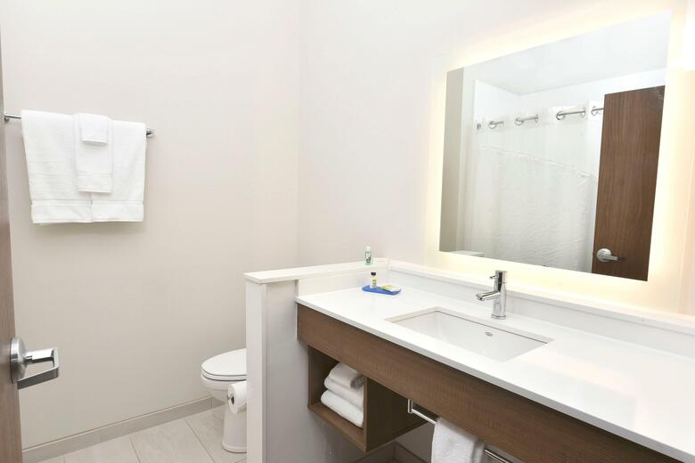 Hotel Holiday Inn Express & Suites Madisonville