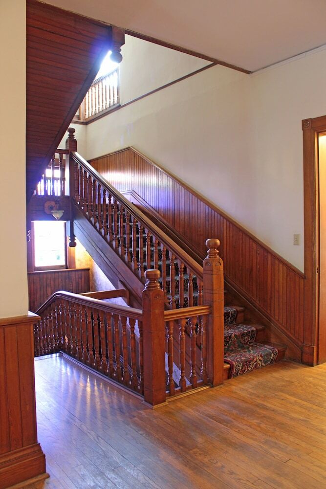 Bed & Breakfast William Henry Miller Inn