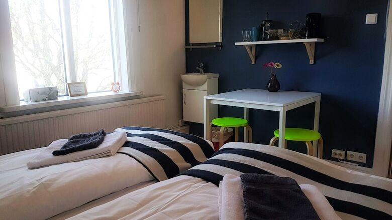 Hostal Refurinn Reykjavik Guesthouse